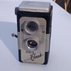 Vintage Insta - Flash Camera 