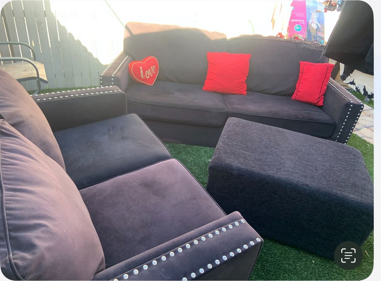 Black Couches Set $350.  North Phx.    623////205////9646 Text Please 