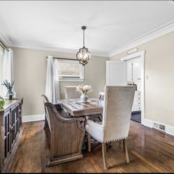 Ashley’s Furniture Dinning Room Set 