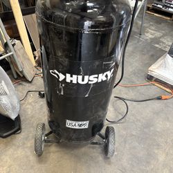 Husky compressor 26 gallons