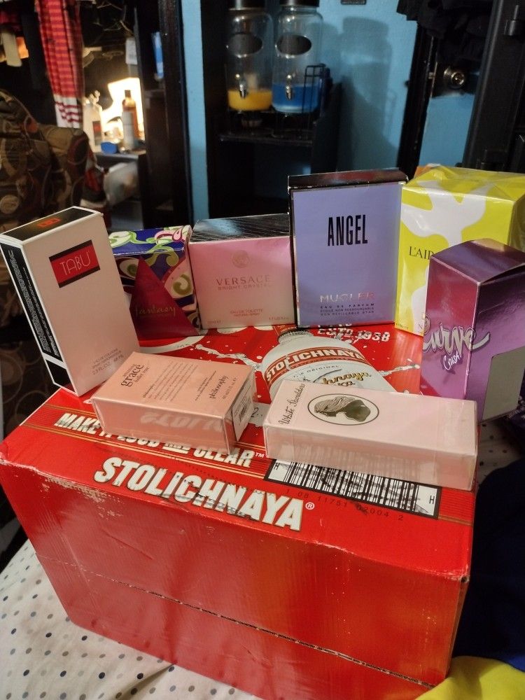 8 Perfume In A Package Deal