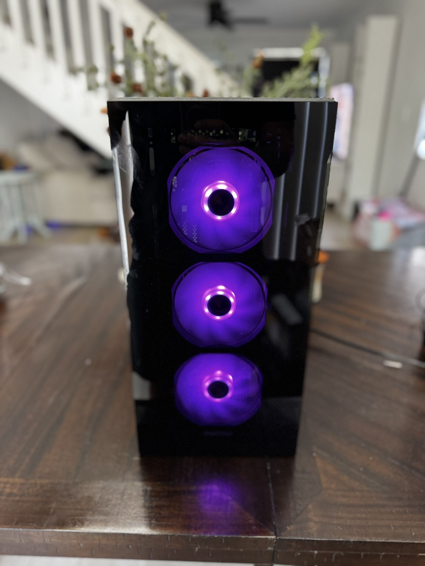 Gaming Desktop PC: Intel Xeon 3.5GHz Quad Core,14GB RAM,256GB SSD,RX 560 GPU,Windows 11 Pro,700W PSU – Work or Gaming