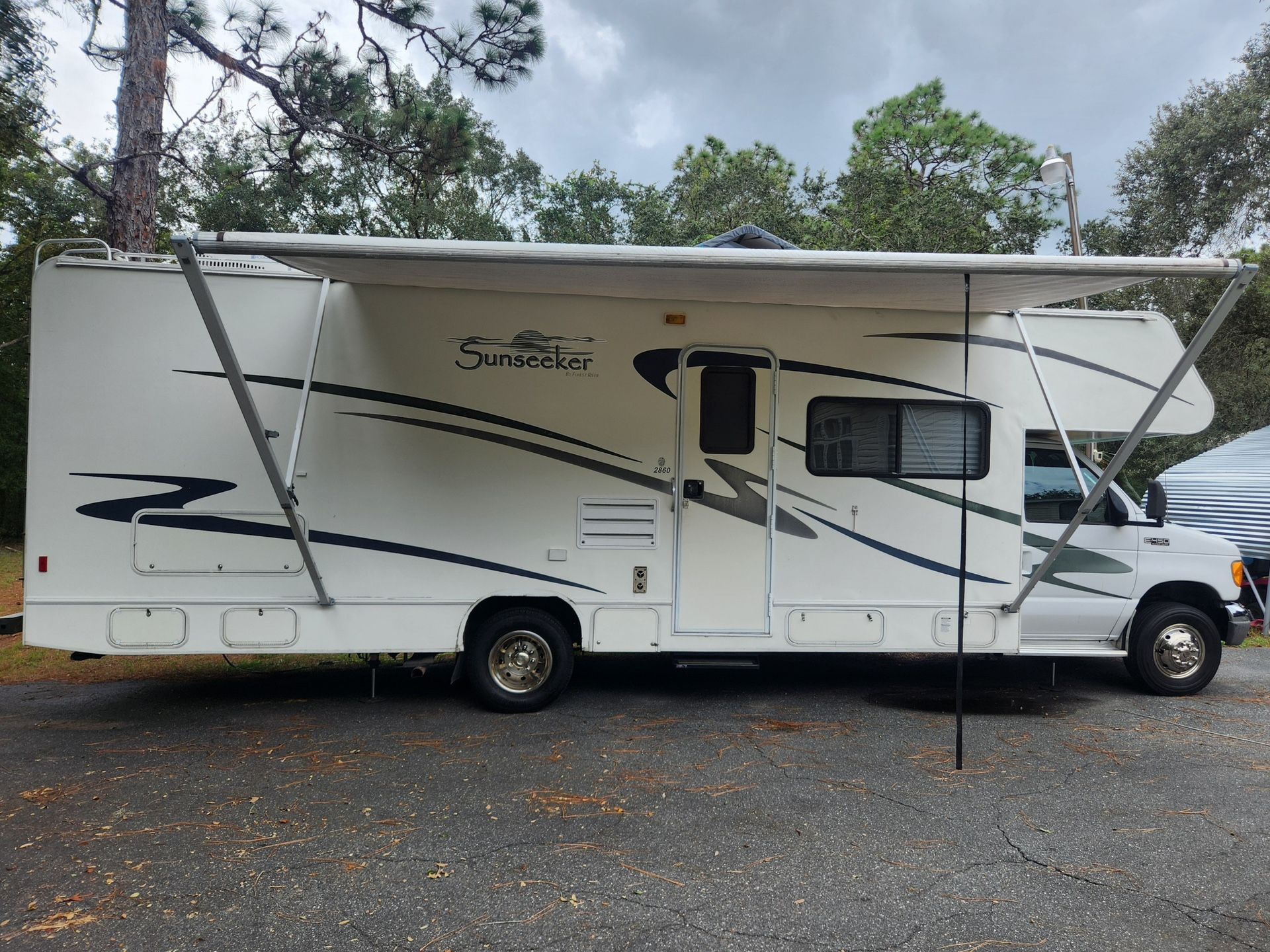 2005 Ford Forest River Sunseeker