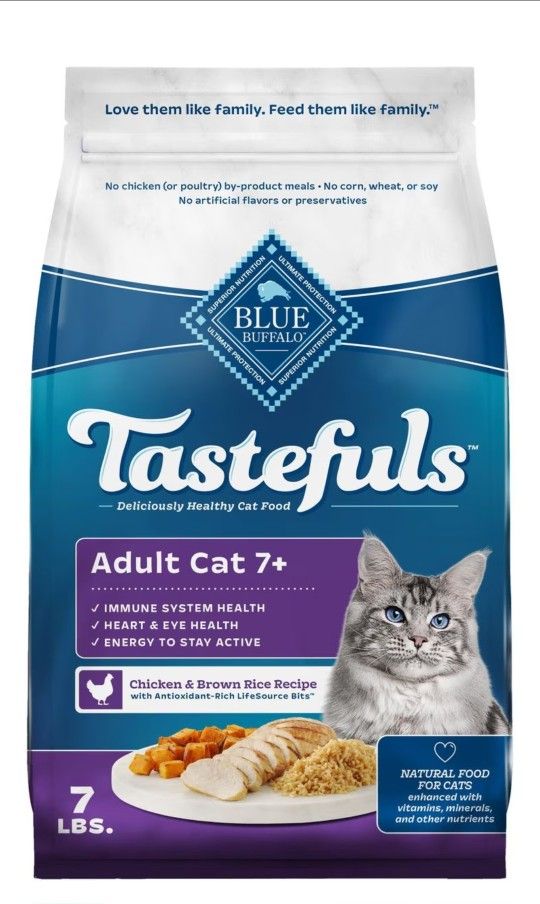 Blue Buffalo Tastefuls Chicken & Brown Rice Recipe Adult Cat 7+ Dry Food 7lbs Bag