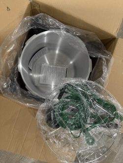 New 24 Qt Pressure Canner with Gauge & 9-Piece Canning Kit