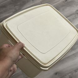 Rubbermaid Servin Saver 