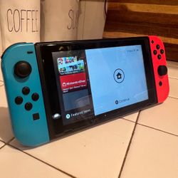 Nintendo Switch 
