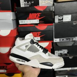 Jordan Military Black 4s size 11  USED But Clean