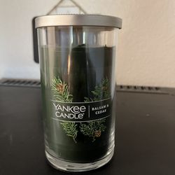 Yankee Candle Balsam Cedar 