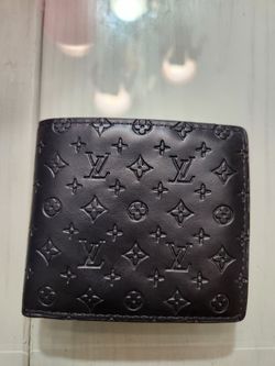 Louis Vuitton Men's Leather Wallet