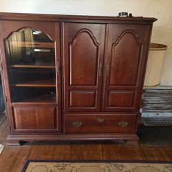 China Cabinet/ TV Stand