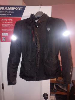 Revit Levante Jacket