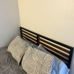 Queen Metal And Bamboo Bed Frame 