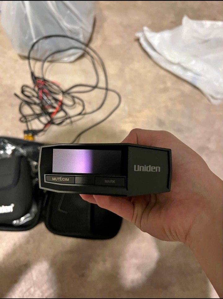 Uniden R8 radar detector
