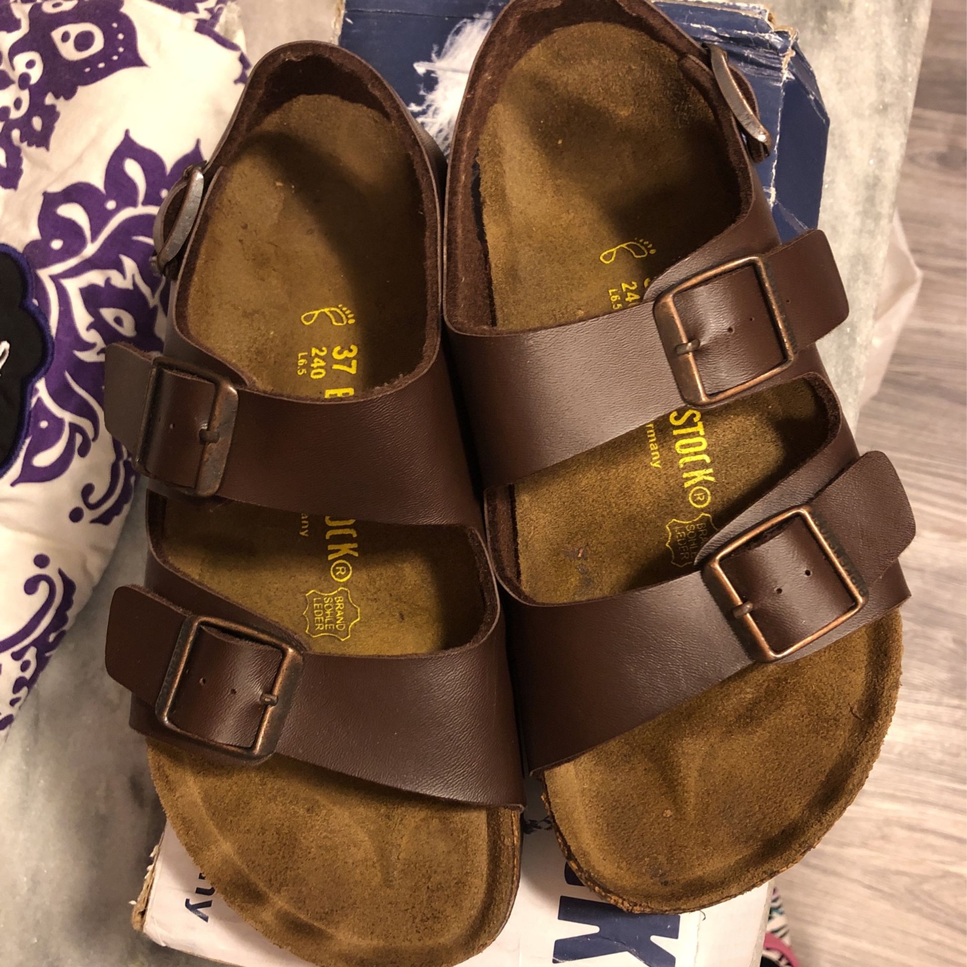 Birkenstock $25