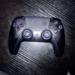 PS5 CONTROLLER BLACK
