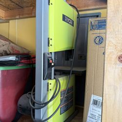 RYOBI BS904G Band Saw Used Once 