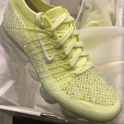 Womens Swarovski Crystal Vapormax Flyknit 2 