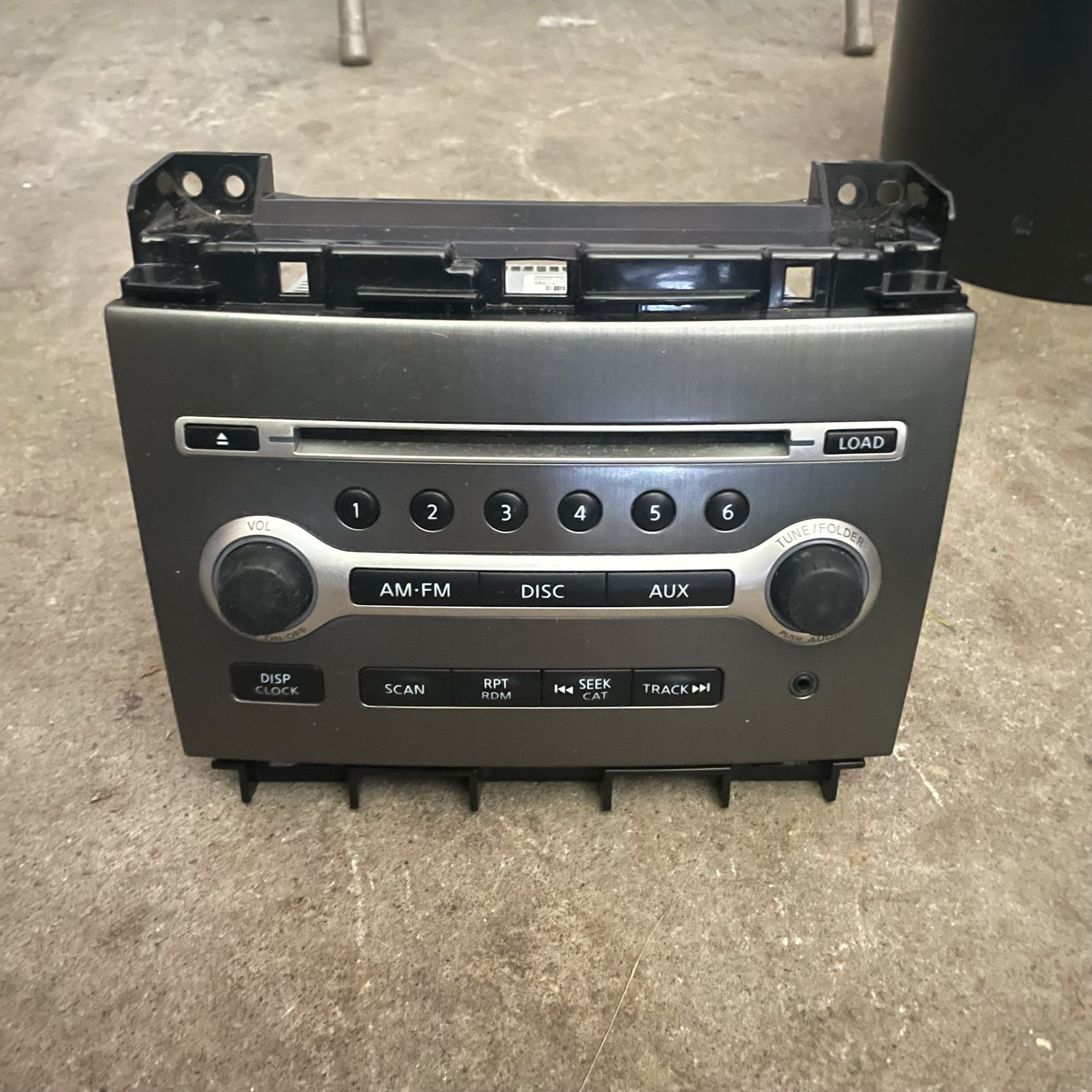 2012 Nissan Maxima Stock Radio/CD player Unit