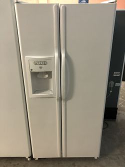 33” Wide Side by Side Refrigerator