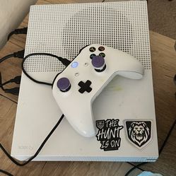 Xbox One Plus Xbox Controller