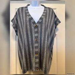 🩶 BOBEAU • Striped Button Up Top