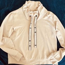 Pull Over With Drawstring Cow Neck