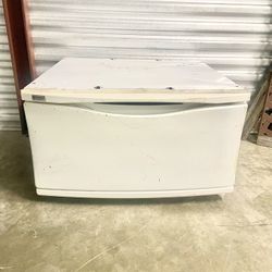 Washer/Dryer Laundry pedestal $50 Obo