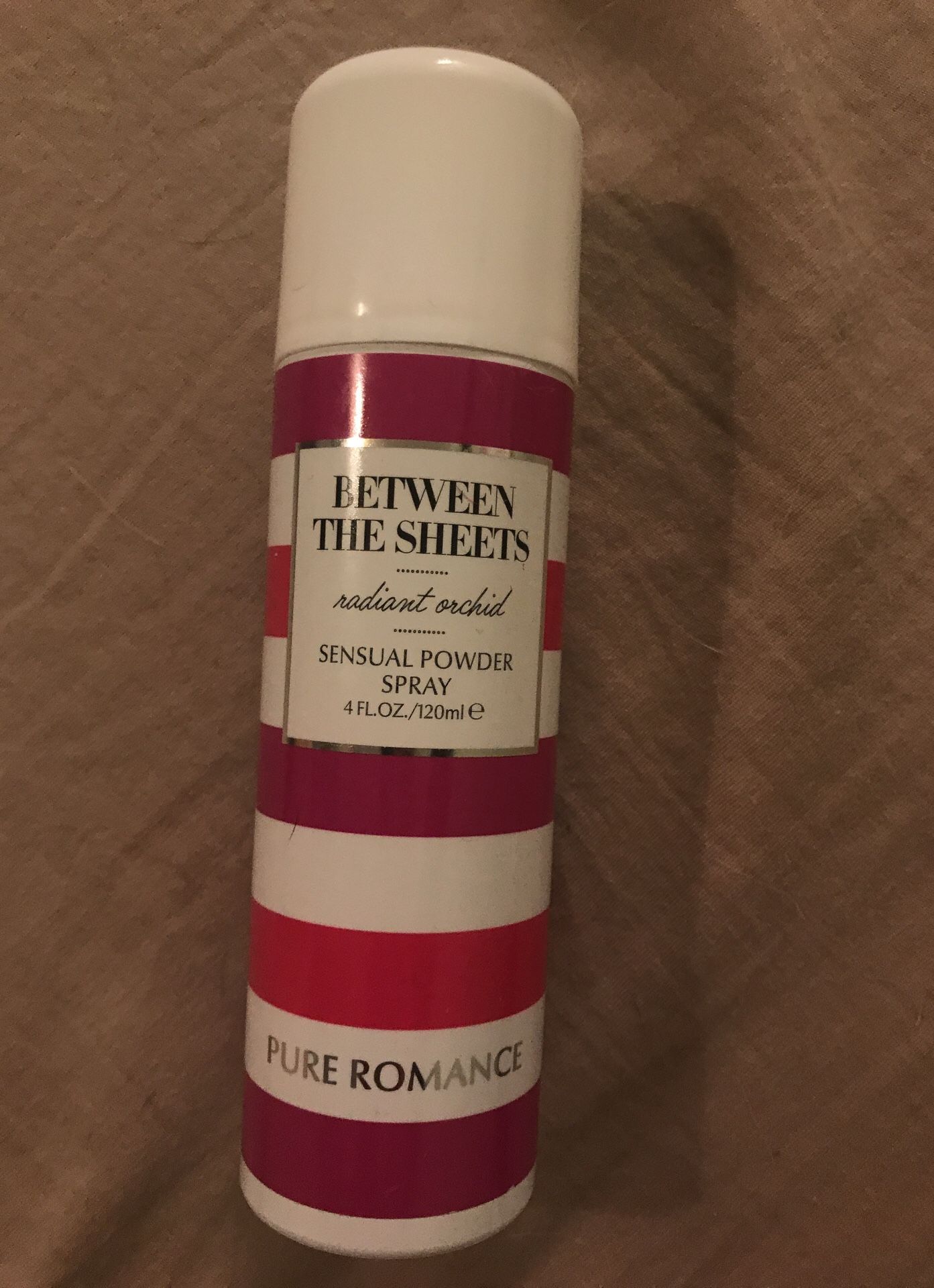 Pure Romance Between the Sheets Powder Spray