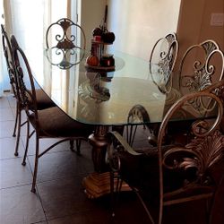Dinning Table