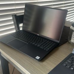 Dell Inspiron 15.6”