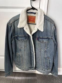 LEVI’S TYPE III SHERPA TRUCKER JACKET
