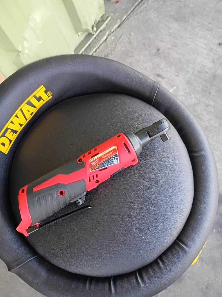 M12 12V Lithium-Ion Cordless 3/8 in. Ratchet (Tool-Only)