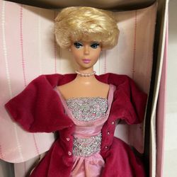 1999 Mattel Collector's Request Series Sophisticated Lady Barbie doll, a reproduction of the 1963 fashion and doll.  Key details: It is a Limited Edit