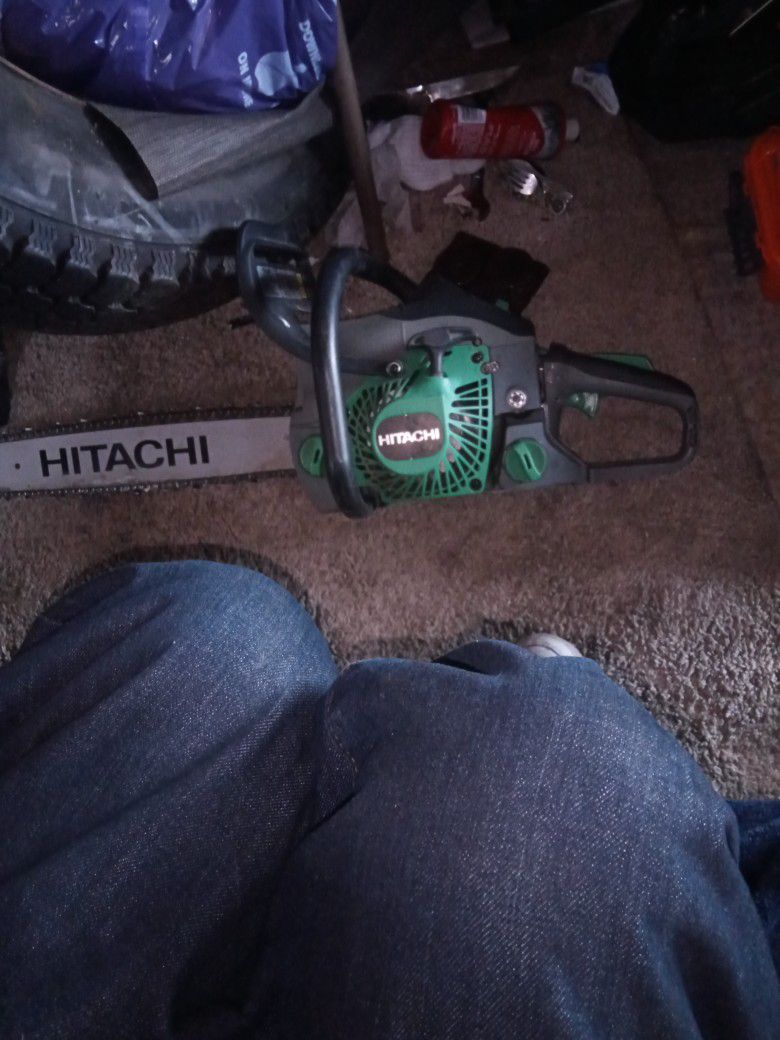 Hitachi Chain Saw Green Black 18 Inch
