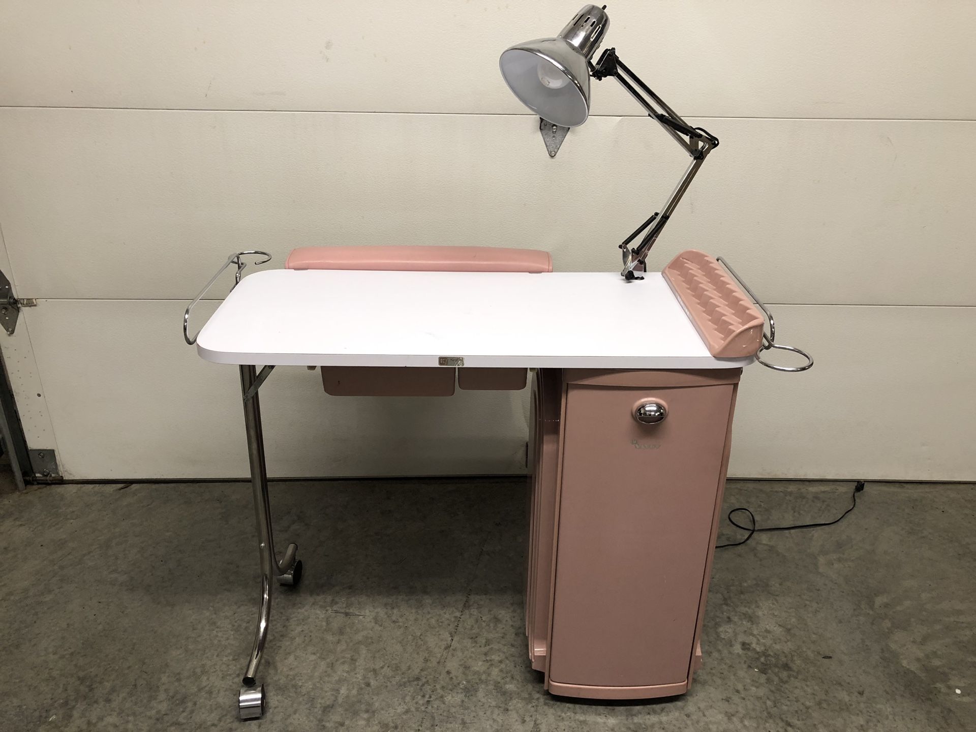 Kayline Rolling Manicure Table The Savoy Mauve