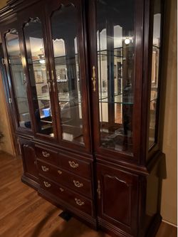 Thomasville Cherry Dining Hutch & Table