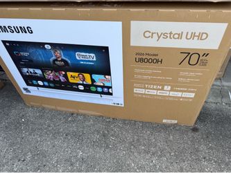 Brand new 70 inch Samsung eight series