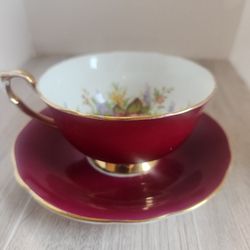 Vintage Clarence Bone China 22kt Gold Trim Floral Teacup and Saucer England