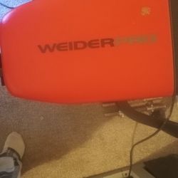 Black And Red Weider Pro Weight Bench