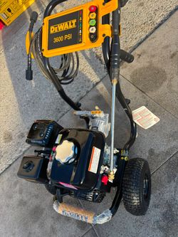 DeWalt 3600 PSI Gas Pressure Washer