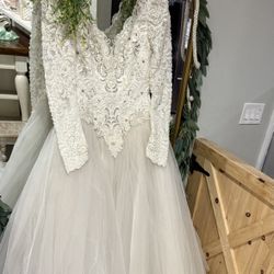 Dress /gown Waist 28 /sm Use Beige White 