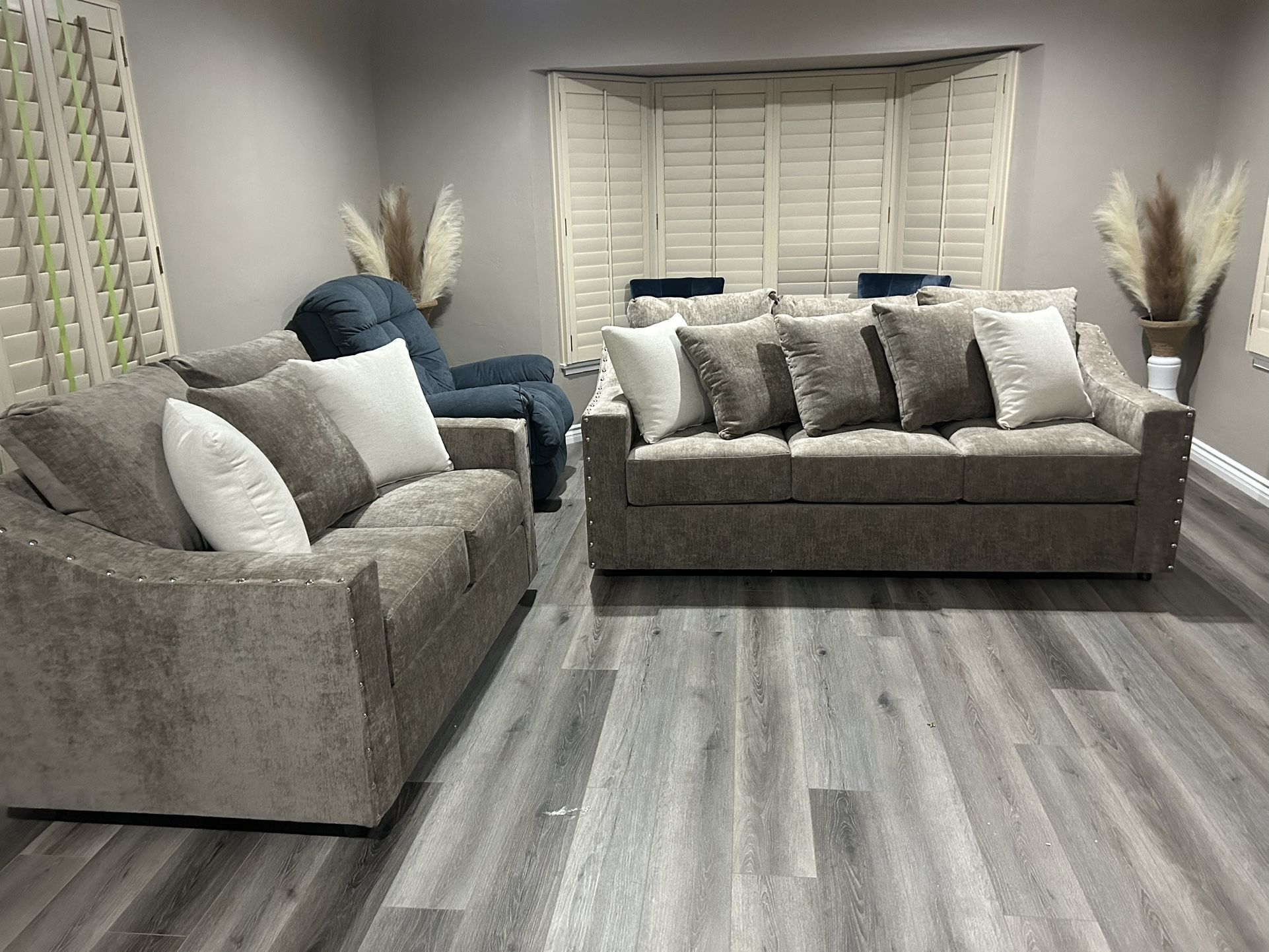 Brand New Elegant Custom Nailhead Design Sofa Loveseat