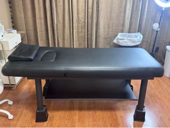 Massage / Lash / Wax bed