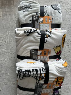 Hello Kitty Halloween Blanket 