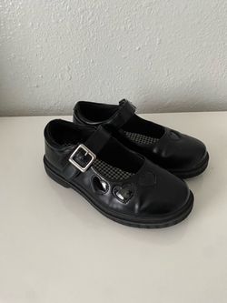 Mary Jane-style shoes for girls size 12