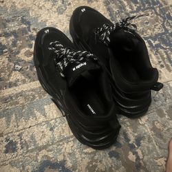 Size 11 Balenciagas 