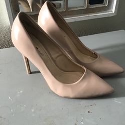 Women’s Pumps