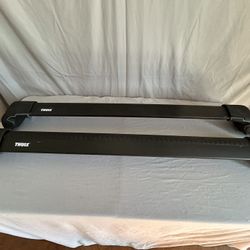 Thule Wingbar Edge roof rails - fits 2014-2021 Jeep Grand Cherokee