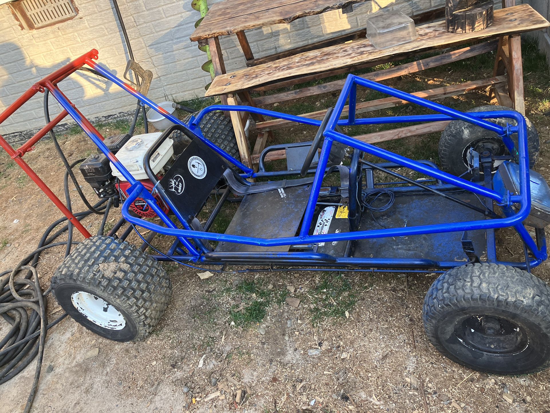 I am selling this go-kart it needs a bit of work.